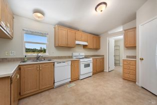 Single Family Residence, Old Redwood highway, Healdsburg, CA 95448 - 9