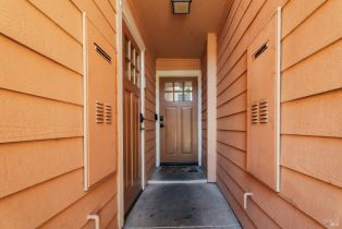 Condominium,  Valley Oak drive, Napa, CA 94558 - 5