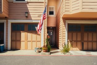 Condominium,  Valley Oak drive, Napa, CA 94558 - 4
