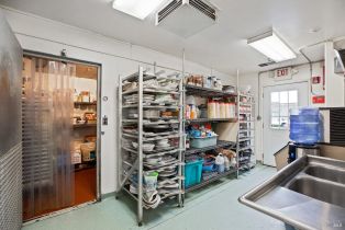 Residential Income,  Cloverdale boulevard, Cloverdale, CA 95425 - 11