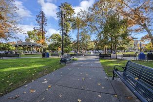 Condominium,  Sawmill circle, Healdsburg, CA 95448 - 32