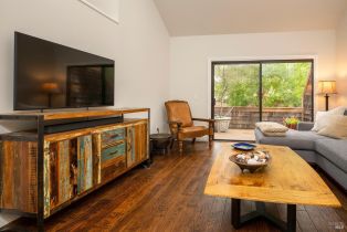 Single Family Residence,  Lakewood drive, Windsor, CA 95492 - 17