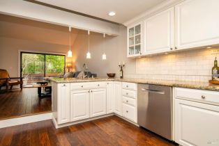 Single Family Residence,  Lakewood drive, Windsor, CA 95492 - 14