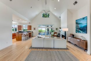 Single Family Residence,  Old Vine lane, Windsor, CA 95492 - 9