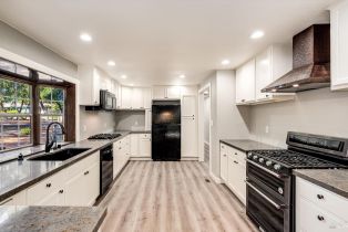 Single Family Residence,  Montecito avenue, Santa Rosa, CA 95404 - 17