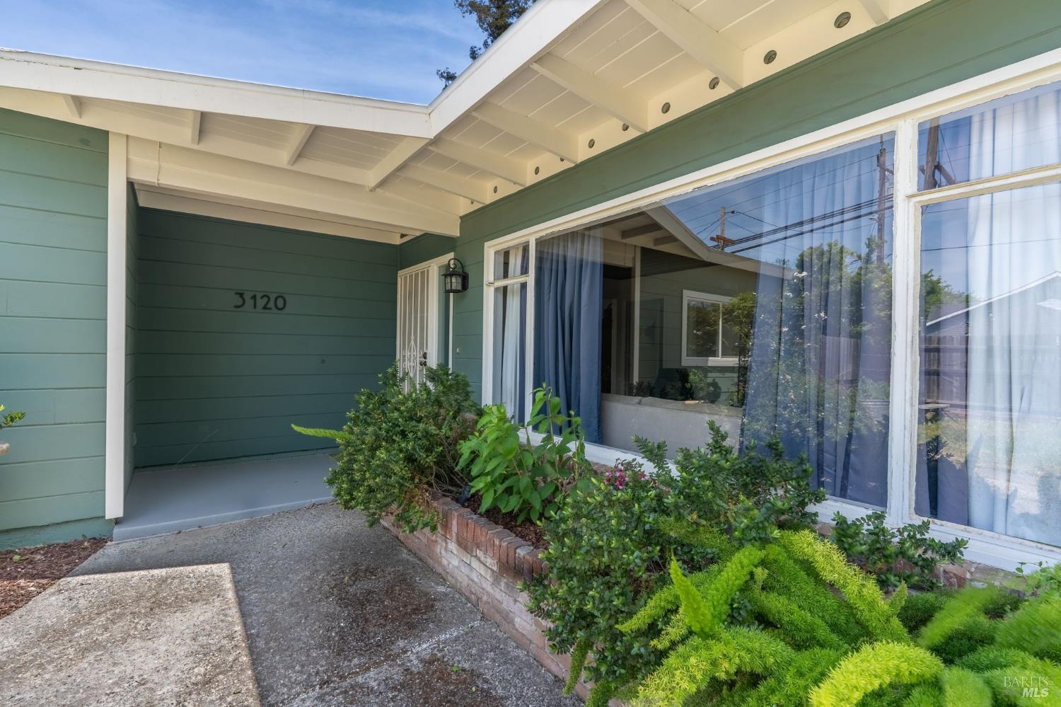 Single Family Residence, Hermosa drive, Napa, CA 94558 - 1