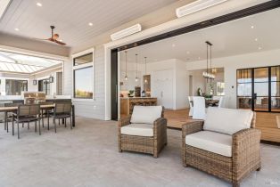 Single Family Residence,  Royal Manor place, Santa Rosa, CA 95404 - 30