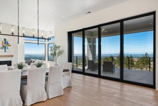 Single Family Residence,  Royal Manor place, Santa Rosa, CA 95404 - 5