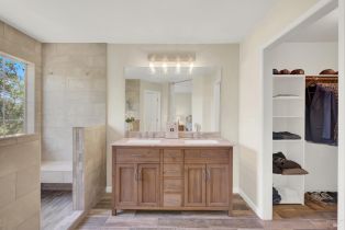 Single Family Residence, Circle Oaks drive, Napa, CA 94558 - 57