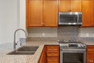 Condominium,  Johnson street, Windsor, CA 95492 - 13