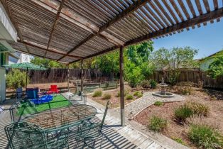 Single Family Residence,  Corbett circle, Santa Rosa, CA 95403 - 5