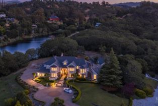 Single Family Residence, 9988 Troon Ct, Windsor, CA  Windsor, CA 95492