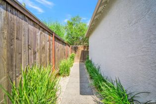 Single Family Residence,  Decanter circle, Windsor, CA 95492 - 37