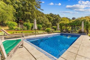 Single Family Residence, 100 Zachary Ln, Glen Ellen, CA  Glen Ellen, CA 95404