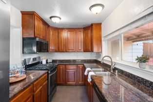 Single Family Residence,  Fitch Mountain road, Healdsburg, CA 95448 - 6