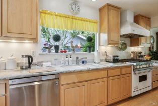 Single Family Residence,  Mockingbird circle, Santa Rosa, CA 95409 - 9