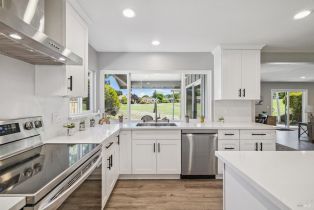 Single Family Residence,  Oak Island circle, Santa Rosa, CA 95409 - 8