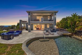 Single Family Residence,  Royal Manor place, Santa Rosa, CA 95404 - 94