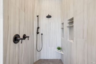 Single Family Residence,  Royal Manor place, Santa Rosa, CA 95404 - 49