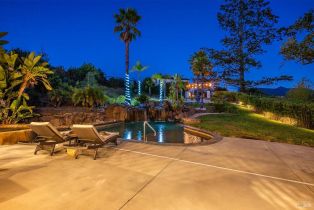 Single Family Residence,  Royal Manor place, Santa Rosa, CA 95404 - 92