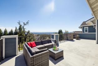 Single Family Residence,  Royal Manor place, Santa Rosa, CA 95404 - 74