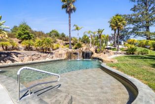 Single Family Residence,  Royal Manor place, Santa Rosa, CA 95404 - 7