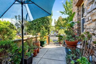 Condominium, 180 Healdsburg Ave #A, CA  , CA 95425