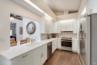 Condominium,  Stonefield lane, Santa Rosa, CA 95403 - 5