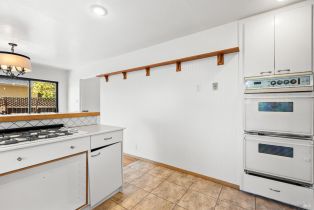 Single Family Residence, Emerald Park court, Santa Rosa, CA 95409 - 12