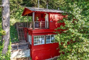 Single Family Residence, 15704 Old River Rd, Russian River, CA  Russian River, CA 95446