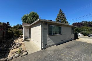 Single Family Residence, Pueblo avenue, Napa, CA 94558 - 4