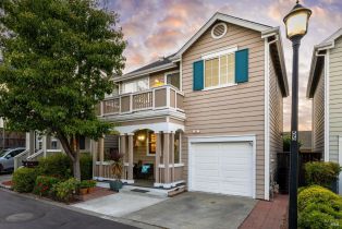 Single Family Residence, 221 Preston Ct, Petaluma, CA  Petaluma, CA 94952