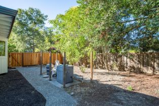 Single Family Residence,  Lakewood drive, Windsor, CA 95492 - 51