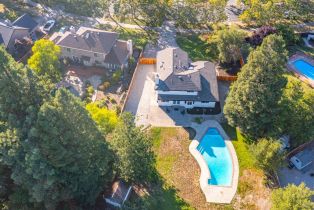 Single Family Residence,  Lakewood drive, Windsor, CA 95492 - 13