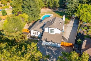 Single Family Residence,  Lakewood drive, Windsor, CA 95492 - 9