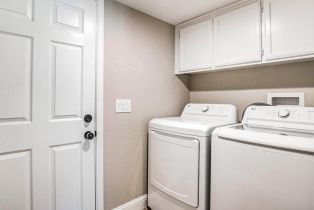 Single Family Residence,  Lakewood drive, Windsor, CA 95492 - 32