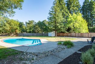 Single Family Residence,  Lakewood drive, Windsor, CA 95492 - 52