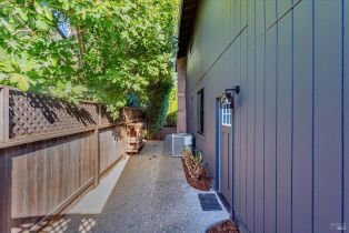 Single Family Residence,  Hudson court, Sonoma, CA 95476 - 79