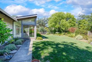 Single Family Residence,  Oak Trail place, Santa Rosa, CA 95409 - 49