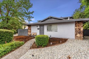 Residential Income, Roma street, Santa Rosa, CA 95409 - 5