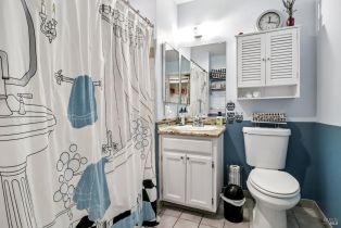 Condominium,  Burgundy court, Petaluma, CA 94954 - 13