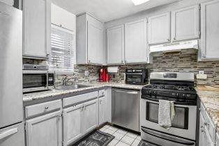 Condominium,  Burgundy court, Petaluma, CA 94954 - 10