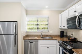 Condominium, Augusta circle, Napa, CA 94558 - 10