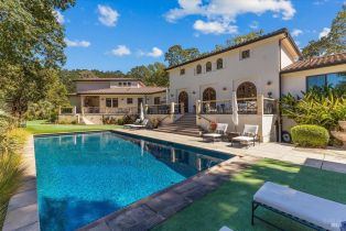 Single Family Residence,  Turnberry court, Windsor, CA 95492 - 2