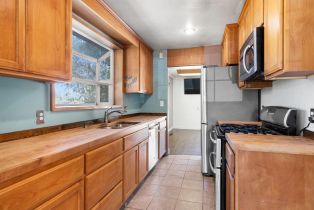 Single Family Residence,  El Rancho drive, Cloverdale, CA 95425 - 13