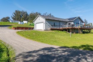 Single Family Residence, Eucalyptus road, Petaluma, CA 94952 - 4