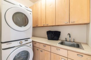 Single Family Residence,  Canyon court, Napa, CA 94558 - 64