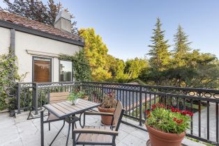 Single Family Residence,  Canyon court, Napa, CA 94558 - 2