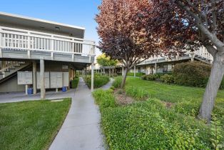 Condominium,  Petaluma boulevard, Petaluma, CA 94952 - 16