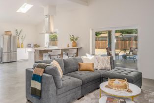 Single Family Residence,  Treehaven lane, Kenwood, CA 95452 - 7